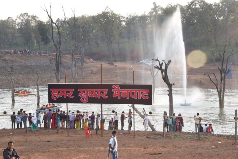 पैरा सेलिंग,ब्रिज क्रॉस लुभा रहे पर्यटक को