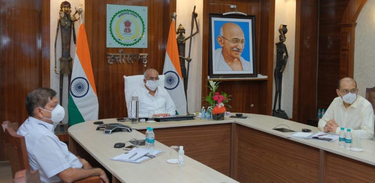 कोरोना लक्षण वाले लोगों को निशुल्क दवाएं