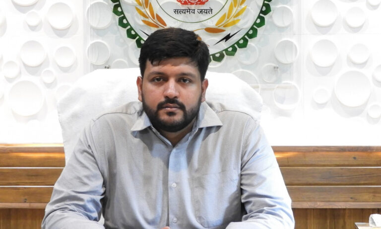 हाई हायर स्कूल परीक्षा परिणाम 95% से अधिक लाने पर जोर कलेक्टर मलिक