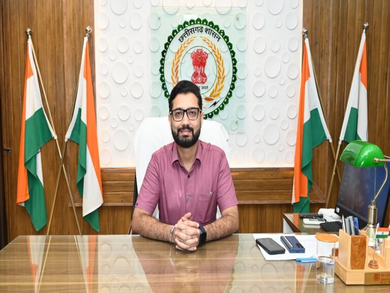 जिले में कलेक्टर आदेश से तहसीलदारों के क्षेत्रीय प्रभार में परिवर्तन किया गया