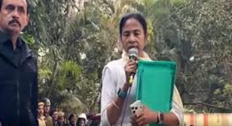 C.M ममता बनर्जी पर आरोप जांच में बाधा mns24news.com